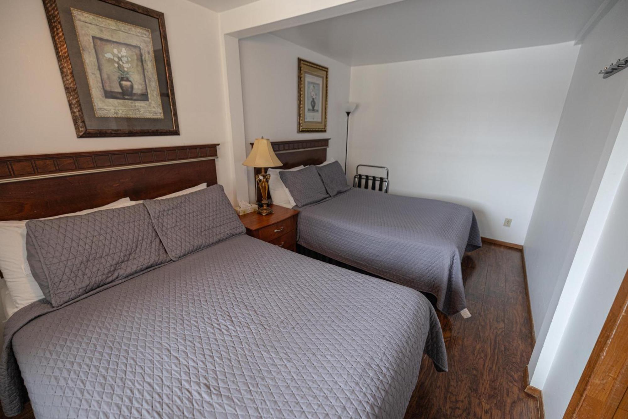 Motel Deblois Sainte-Anne-de-Beaupre Bagian luar foto
