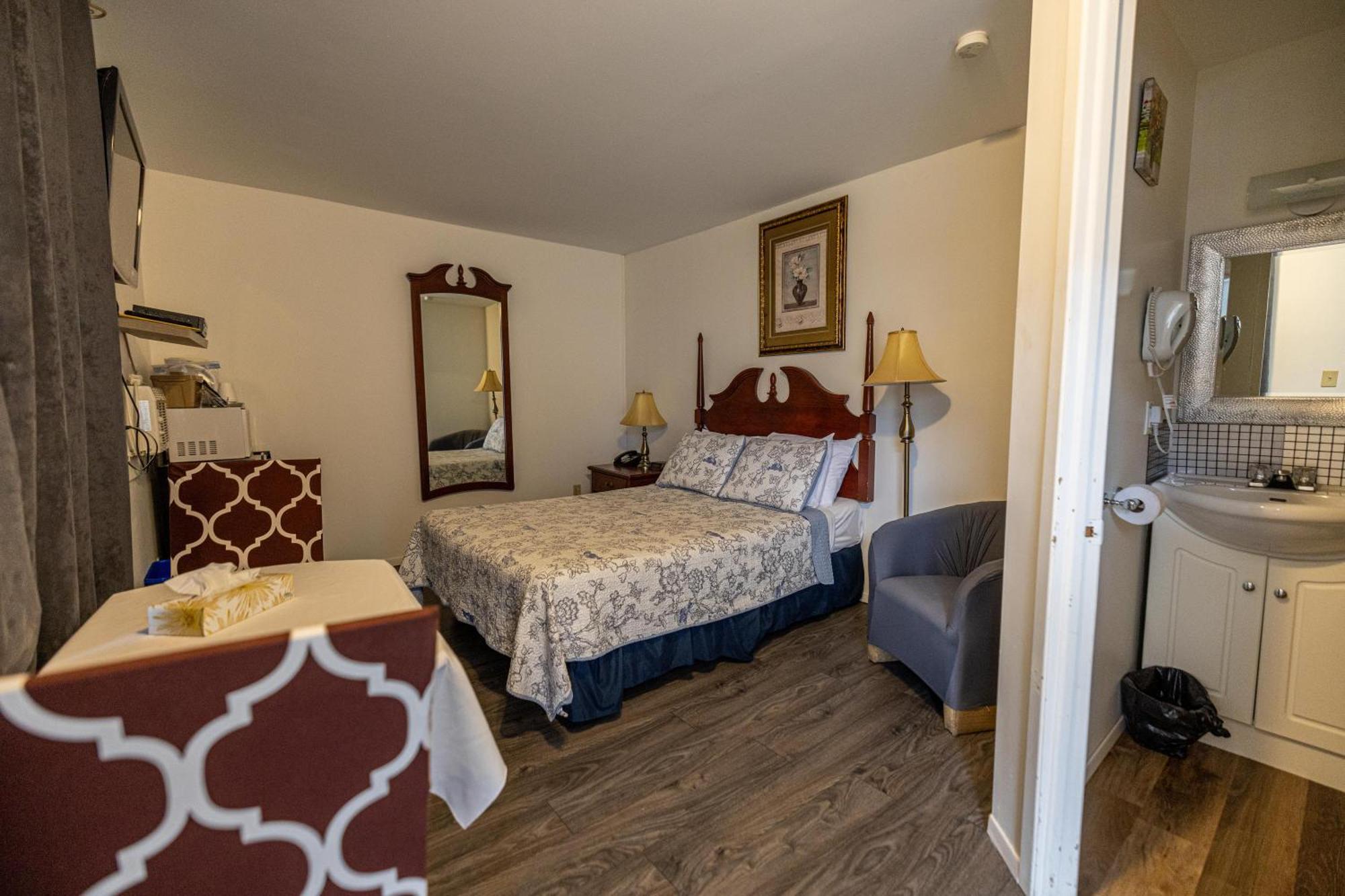 Motel Deblois Sainte-Anne-de-Beaupre Bagian luar foto