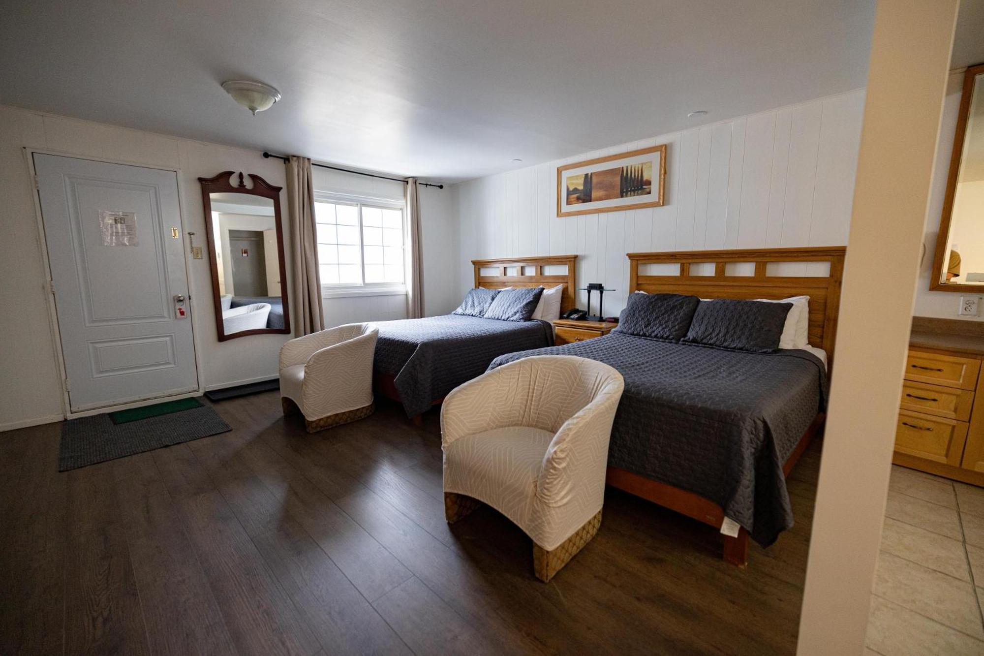 Motel Deblois Sainte-Anne-de-Beaupre Bagian luar foto