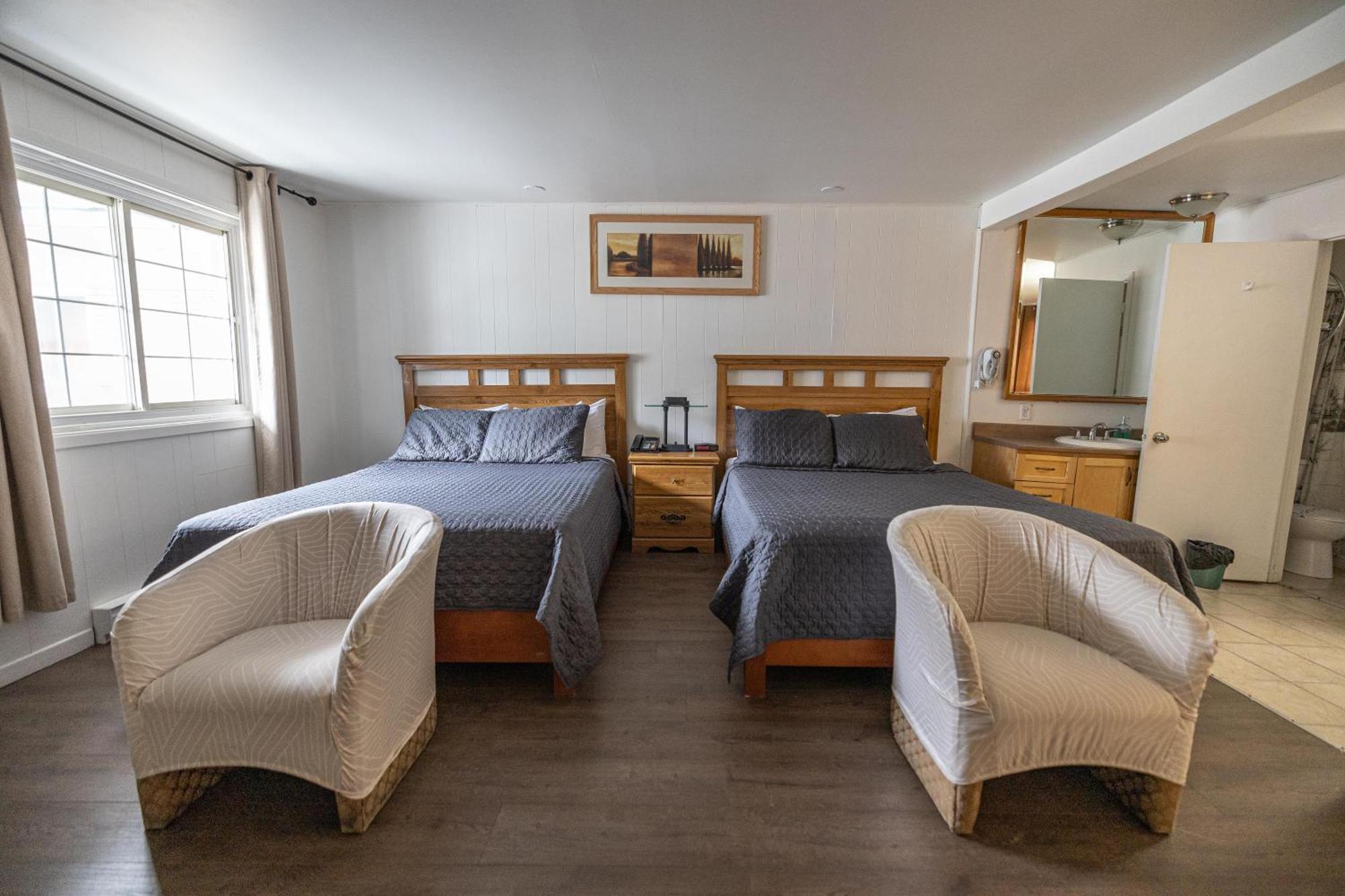 Motel Deblois Sainte-Anne-de-Beaupre Bagian luar foto